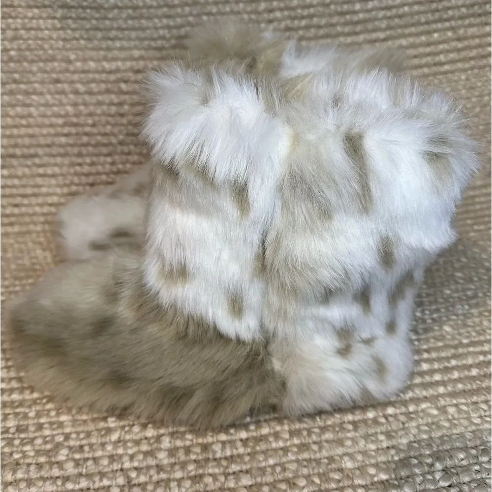 Restoration Hardware faux fur bootie slippers size 1-3